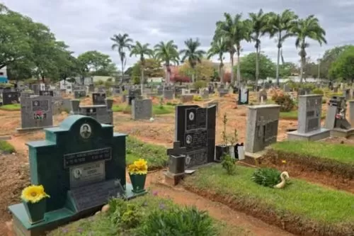 Cemitérios devem receber 50 mil visitantes — Foto: Solon Queiroz/Prefeitura de Montes Claros