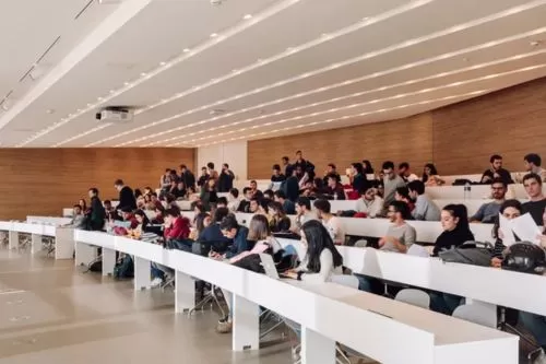 Foto: Brasileiros são maioria estrangeira em salas de aula de Portugal/ Reprodução Internet