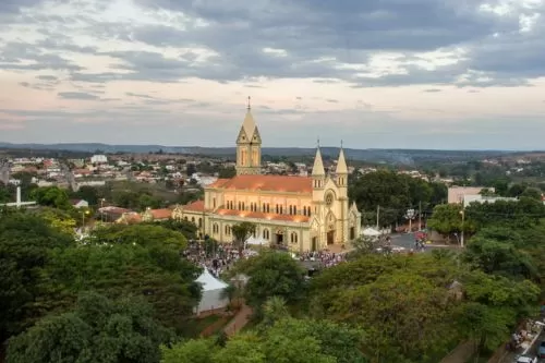 Foto: Curvelo/ Reprodução internet