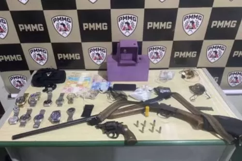 Material apreendido pela PM — Foto: Polícia Militar/Divulgação