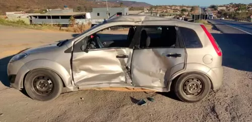 Batida na BR-135 no último domingo (6). Foto: g1.