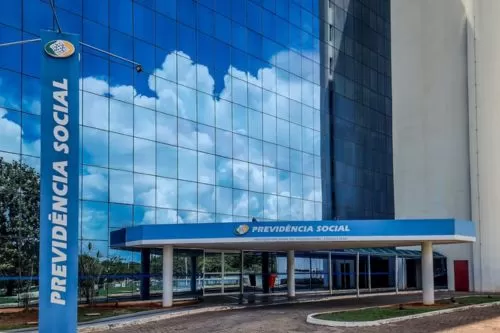 Em outubro, a fila do INSS chegou a 2,9 milhões de segurados à espera de uma resposta do órgão Foto: Agência Brasil/EBC