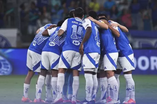 Cruzeiro enfrenta Corinthians no Mineirão lotado na abertura da semifinal da Copa do Brasil
