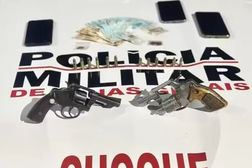 Materiais apreendidos pela polícia — Foto: Polícia Militar