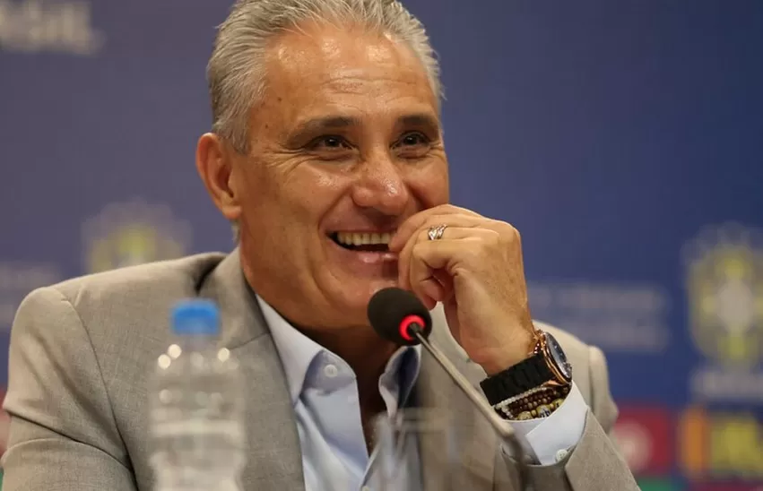 Diretoria age rápido e Tite é o novo técnico do Cruzeiro