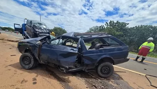 Carros envolvidos no acidente — Foto: Polícia Militar Rodoviária 