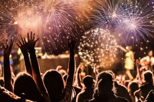 Réveillon 2026: Curvelo e região divulgam programação para a virada do ano