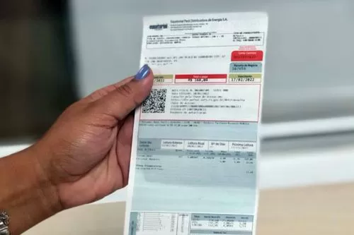 Conta de luz: desconto social para famílias de baixa renda começou a valer nessa quinta-feira