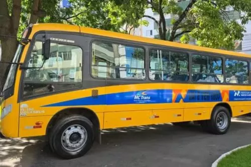 Ônibus “Vai e Vem 0800” está em circulação em Montes Claros — Foto: Solon Queiroz/Prefeitura de Montes Claros