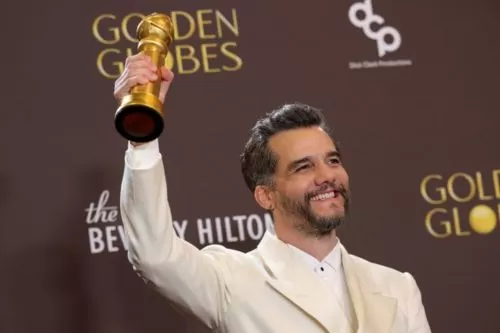 Globo de Ouro 2026: “O Agente Secreto” faz história com duas vitórias inéditas para o Brasil