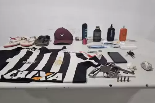 Materiais apreendidos pela PM — Foto: Polícia Militar