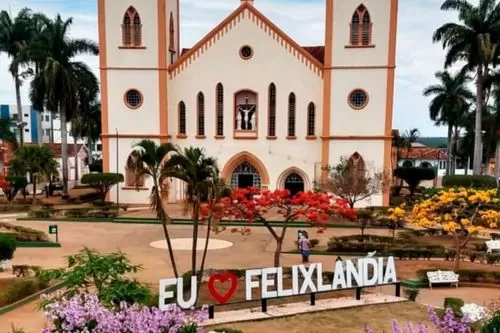 Prefeitura de Felixlândia oferece transporte gratuito para o Cartório Eleitoral em Curvelo