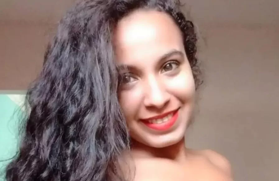 Homem mata companheira e filha de 2 anos com golpes de facão em MG 