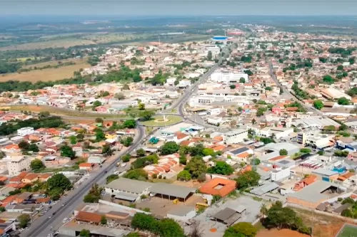 Imagem aérea de Curvelo. Foto: Youtube JD Drone/Reprodução.