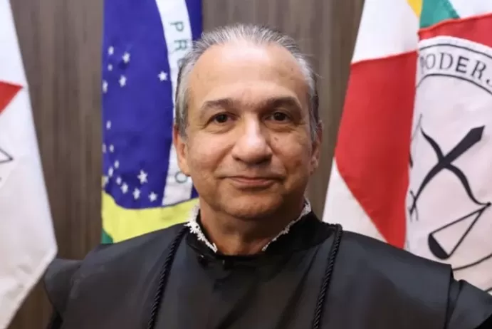 CNJ afasta desembargador do TJMG após decisão polêmica e PF lacra gabinete