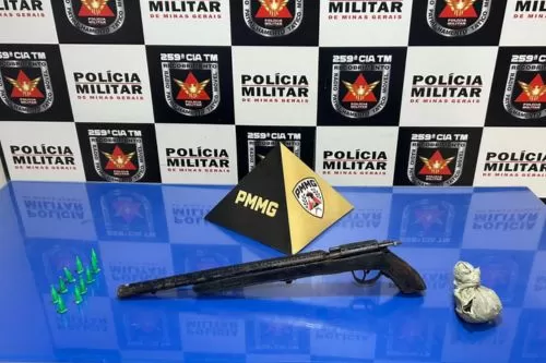 Ponto de tráfico é desarticulado e adolescentes são apreendidos em Pirapora