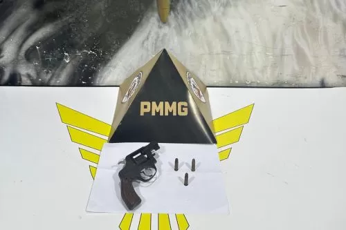 Homem é preso por ameaça e tem revólver apreendido em Curvelo