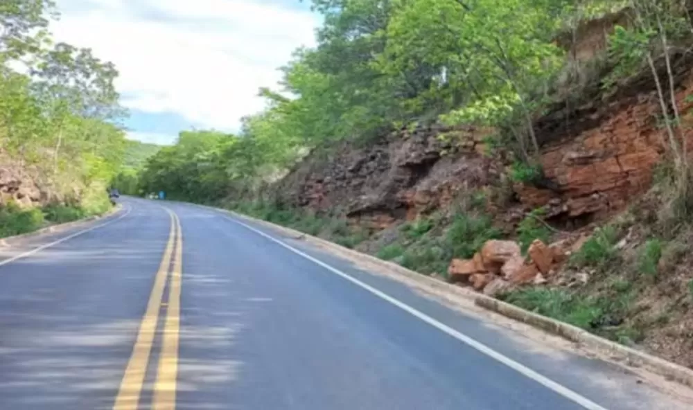 Trânsito na MGC-135 passa a operar no sistema “Pare e Siga” a partir desta quarta (4)