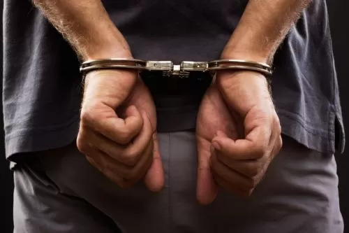 Professor de educação física é preso suspeito de abuso sexual contra seis crianças em Três Marias