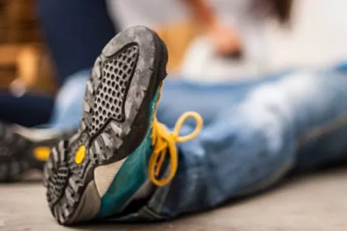 Jovem é morto a tiros dentro de casa no bairro Ponte Nova, em Curvelo