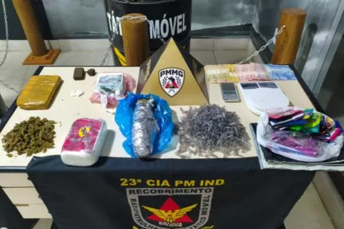 Operação da Polícia Militar prende suspeito e apreende drogas em Capelinha