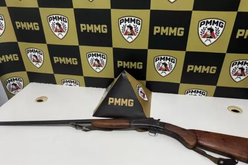 Polícia Militar prende dois suspeitos por arma ilegal, ameaça e importunação sexual em Corinto