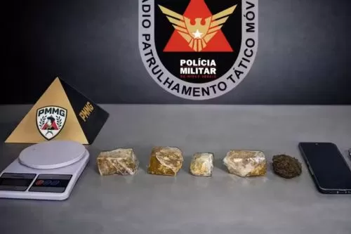 Mulher é presa com ‘supermaconha’ e crack após denúncia em Unaí