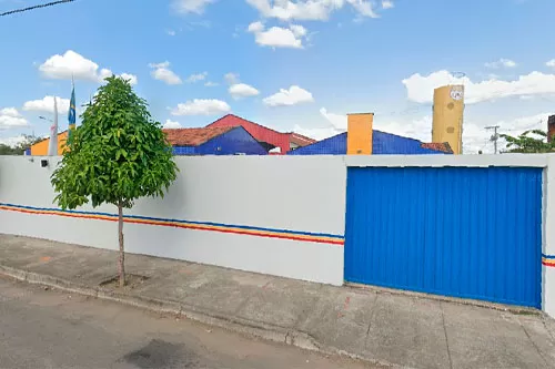 Colégio Tiradentes da PMMG, Unidade Curvelo. Foto: Google Street View (2022).