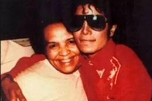  De Curvelo para o mundo: a cozinheira mineira que conquistou Michael Jackson