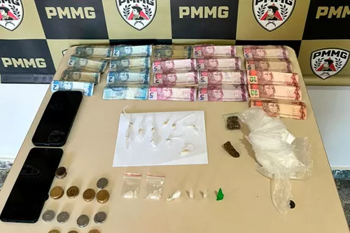 Três suspeitos são presos por associação para o tráfico de drogas em Datas na segunda-feira (4)