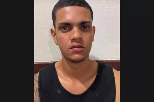 Acusado de homicídios que abalaram Curvelo se entrega à polícia