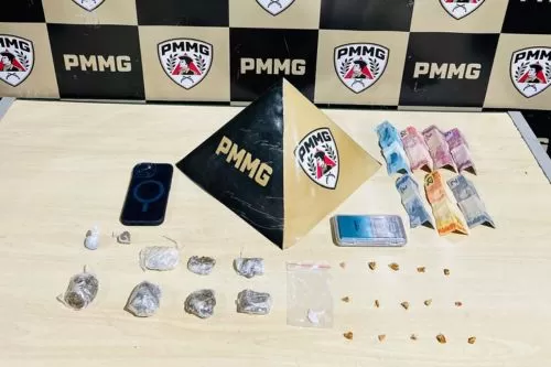 Dois suspeitos são presos pela Polícia Militar por tráfico de drogas em Três Marias