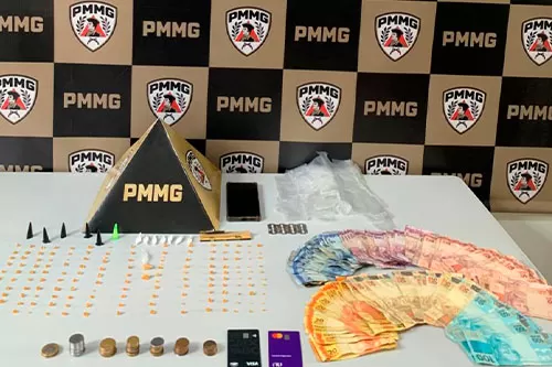 Menor é apreendida pela Policia Militar suspeita de ato Infracional ao crime de trafico de drogas em Gouveia 