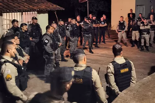 Operação Escarlate prende suspeitos e apreende drogas em Três Marias