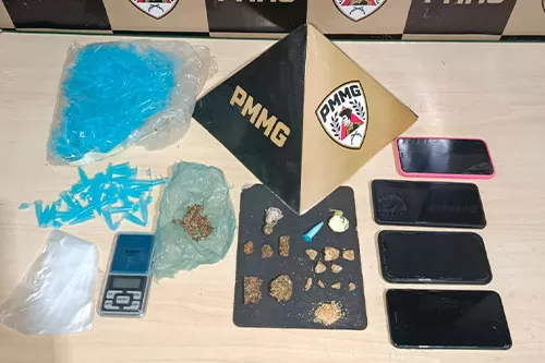 Suspeito é preso pela Polícia Militar em Três Marias por tráfico de drogas