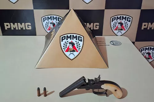 Suspeito é preso pela Polícia Militar por violência doméstica em Felixlândia