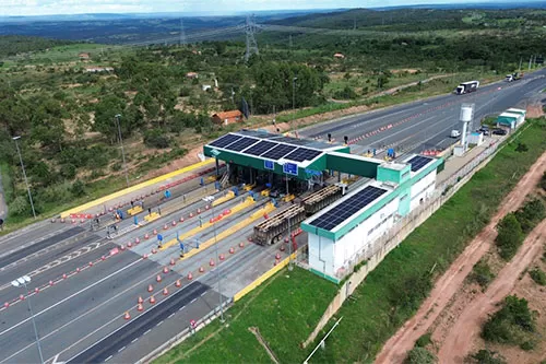 Ecovias alerta para riscos de cargas excedentes e mal acondicionadas nas rodovias