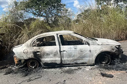 Veículo roubado é localizado pela Polícia Militar em Curvelo