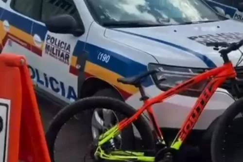 Dois suspeitos são presos pela Polícia Militar após furto de bicicleta em Corinto