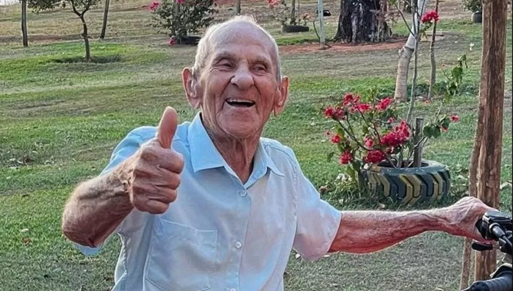 VÍDEO: Morre Vovô Anésio, fenômeno das redes sociais, aos 88 anos