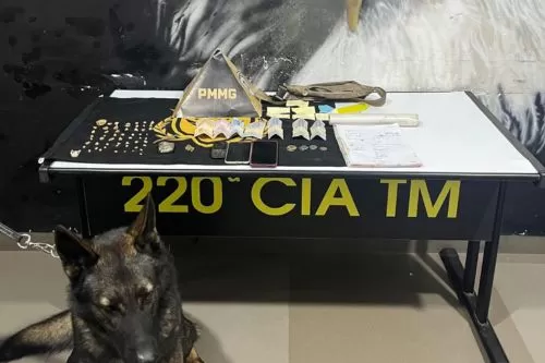 Suspeitos são presos pela Polícia Militar por trafico de drogas em Curvelo