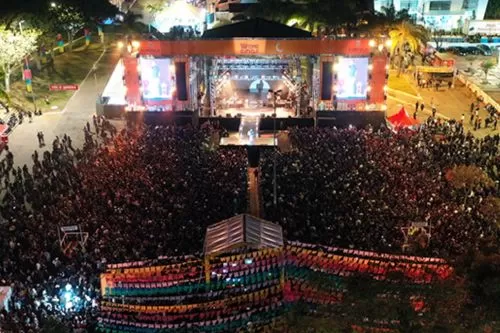 Terceiro dia do Forró de Curvelo reuniu multidão e teve noite marcada por grandes atrações