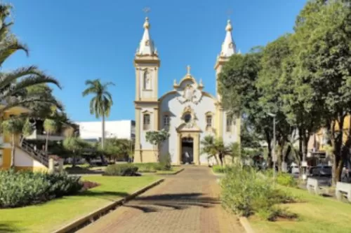 Curvelo registra baixas temperaturas na manhã desta quarta-feira (15)