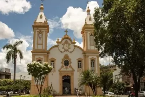 Curvelo terá sol entre nuvens e sem previsão de chuva nesta terça-feira (28)