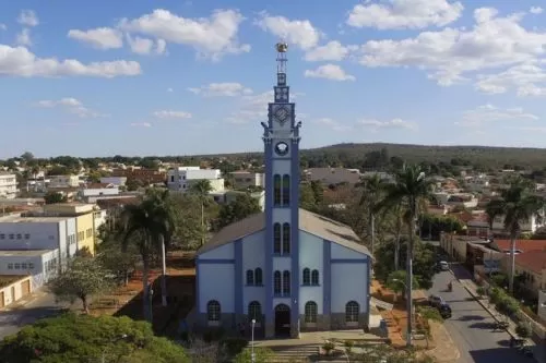 Rua do Footing renasce como símbolo da memória e da convivência em Corinto