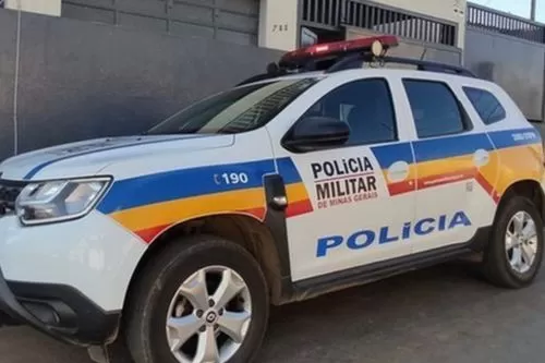 Perseguição policial termina com apreensão de drogas, dinheiro e motocicleta em Curvelo
