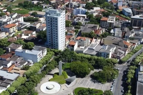 Curvelo terá sol entre nuvens e não tem previsão de chuva nesta terça-feira (11)