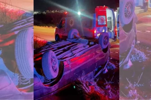 Carro capotou fora da pista — Foto: Samu/Divulgação