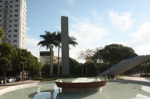 Curvelo terá tempo firme nesta terça-feira (25), com sol entre nuvens