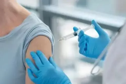 Vacinação contra a febre amarela reforça alerta para proteção da população em Joaquim Felício até 28 de agosto
